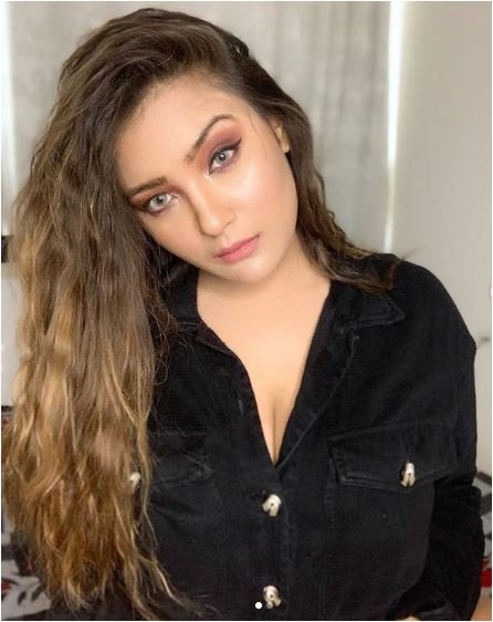 Aashika Bhatia Biography, Age, Height, Weight, Secrets, Affairs, Images. Aashika Bhatia Biography, Age, Height, Weight, Secrets, Affairs, Images.